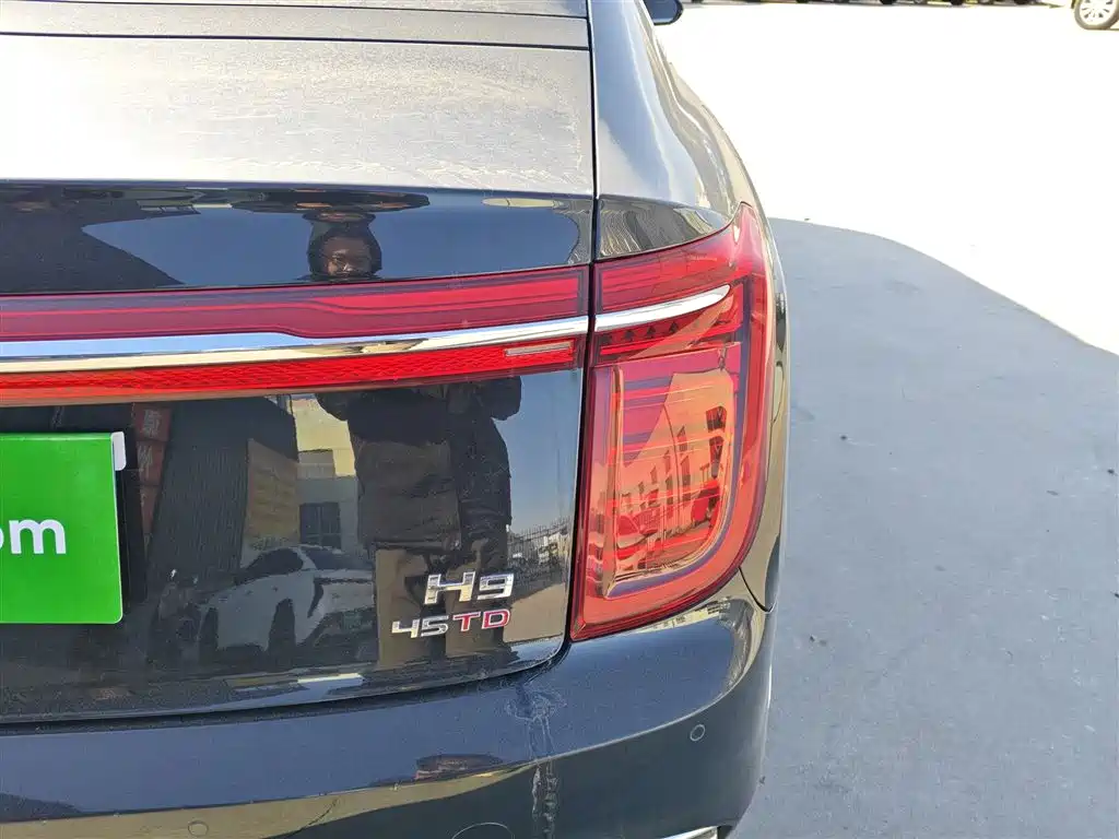 Hongqi H9 2023 Model 2.0T Smart Connect Flagship Edition фото 8