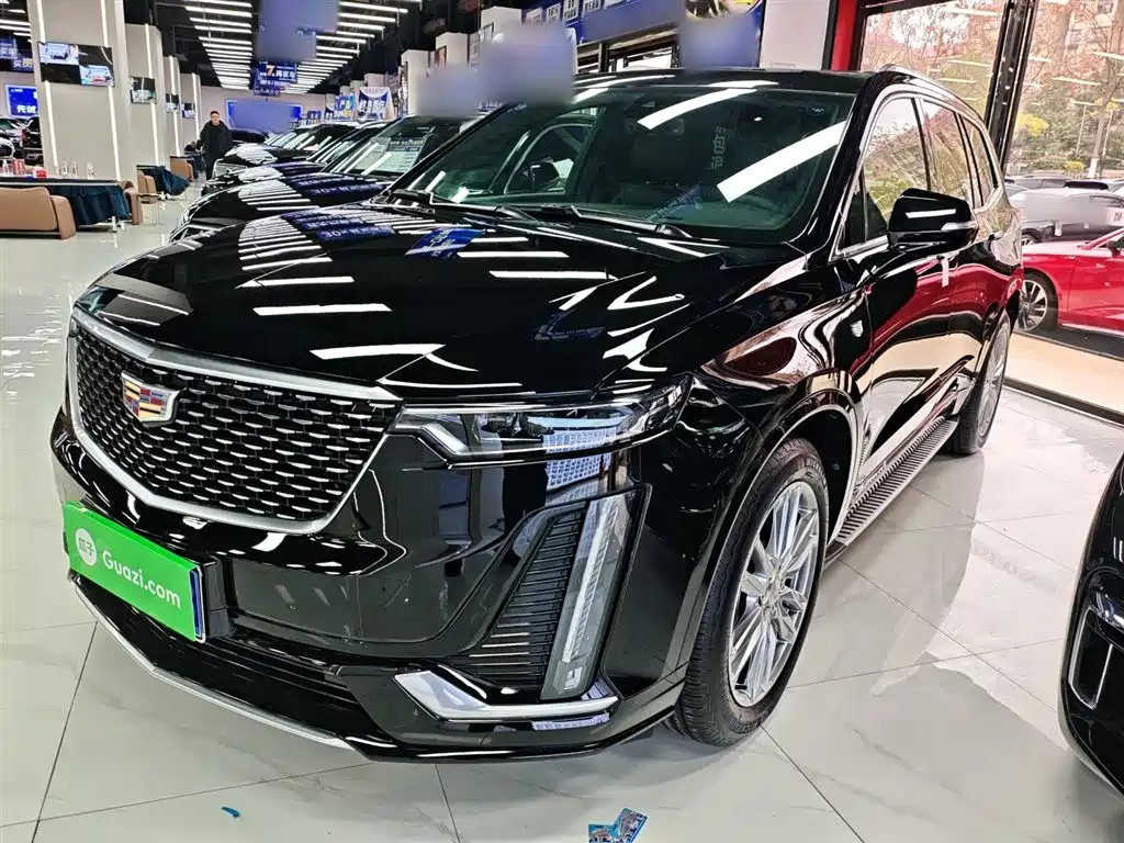 Cadillac XT6 2022 2.0T 6-Seater 2WD Luxury Edition фото 2