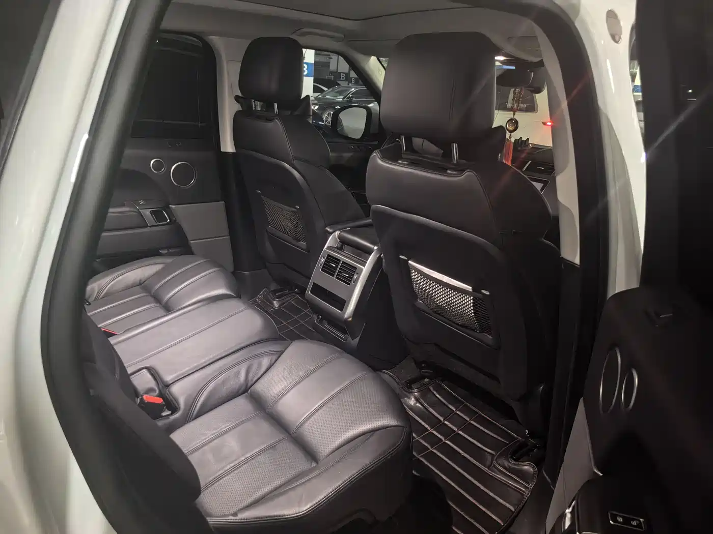 Land Rover Range Rover Sport 2017 3.0 SC V6 SE фото 7
