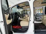 Фото 5 - Toyota Vellfire