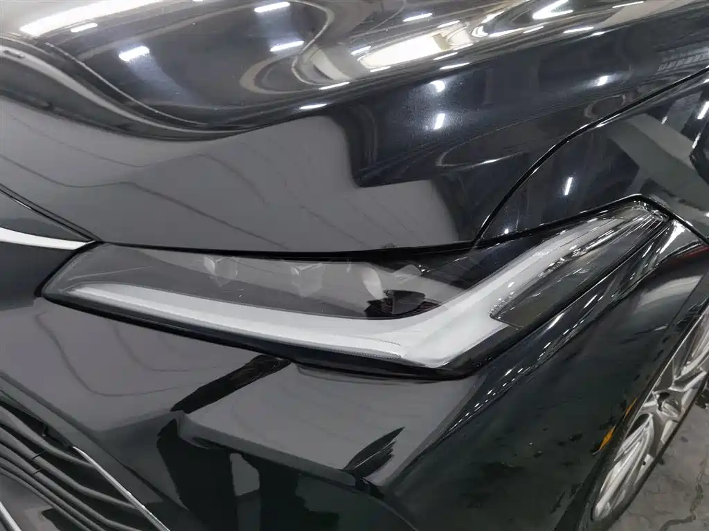 Toyota Avalon 2023 Hybrid 2.5L XLE Premium Edition фото 7