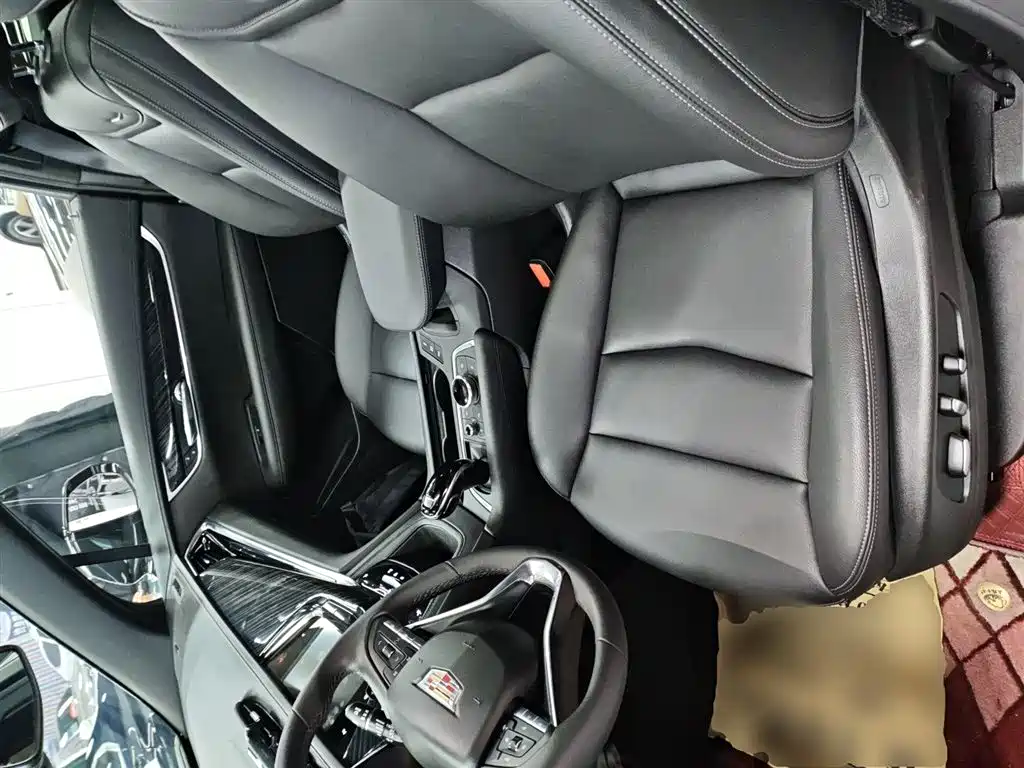 Cadillac XT6 2022 2.0T 6-Seater 2WD Luxury Edition фото 14