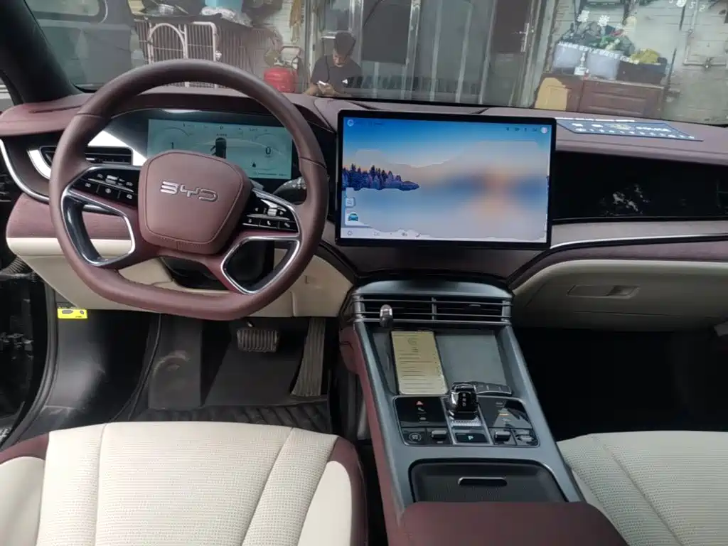 BYD Seal 2024 2024 Glory Edition DM-i 1.5L 121km Prestige