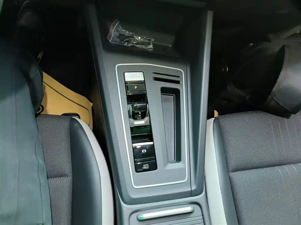 Volkswagen Golf 2023 Facelift 280TSI DSG Pro фото 6