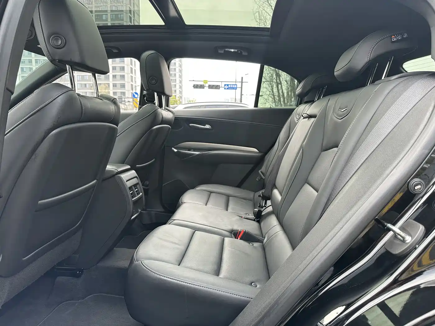 CADILLAC XT4