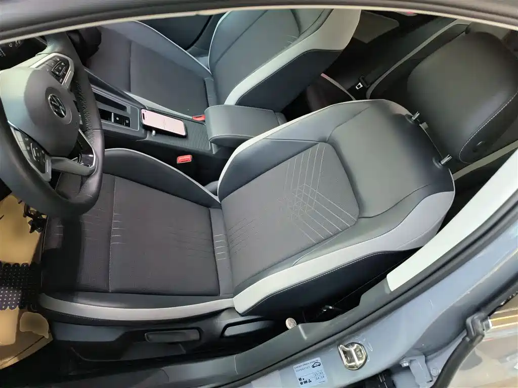 Volkswagen Golf 2023 Facelift 280TSI DSG Pro фото 7