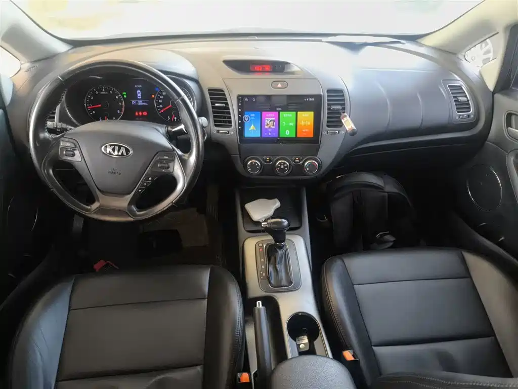 Kia K3 2015 1.6L Automatic GLS фото 10