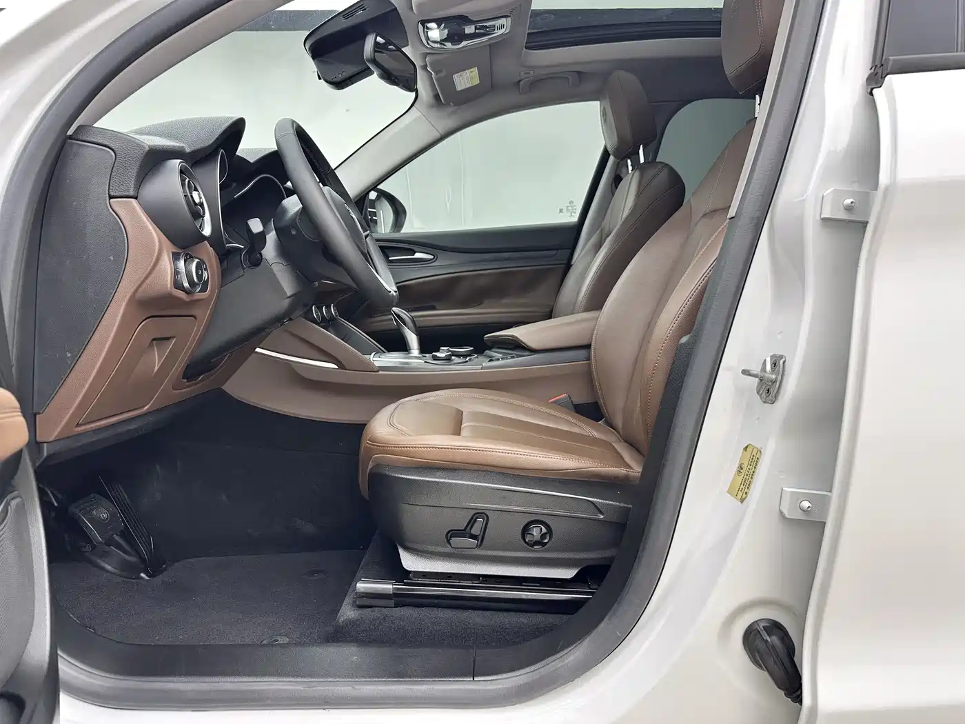 Alfa Romeo Stelvio 2019 2017 2.0T 200HP Elite