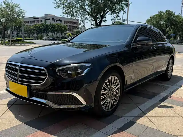 Mercedes-Benz E-Class 2021