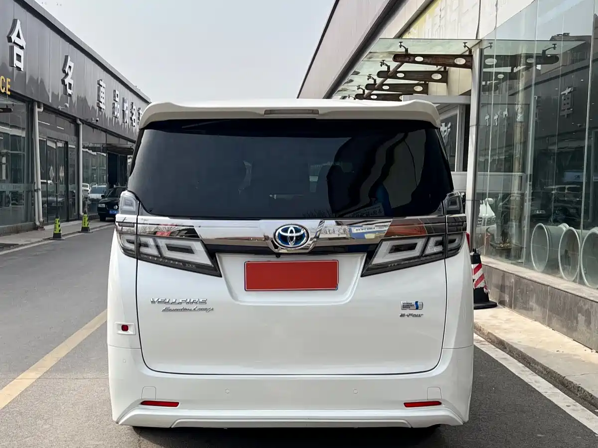 Toyota Vellfire 2019 Hybrid 2.5L HV Premium Edition фото 5