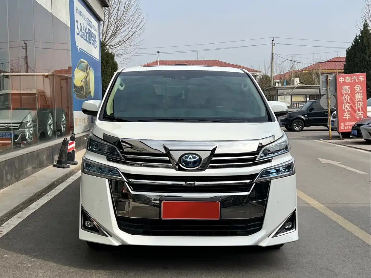 Toyota Vellfire 2019 Hybrid 2.5L HV Premium Edition фото 2
