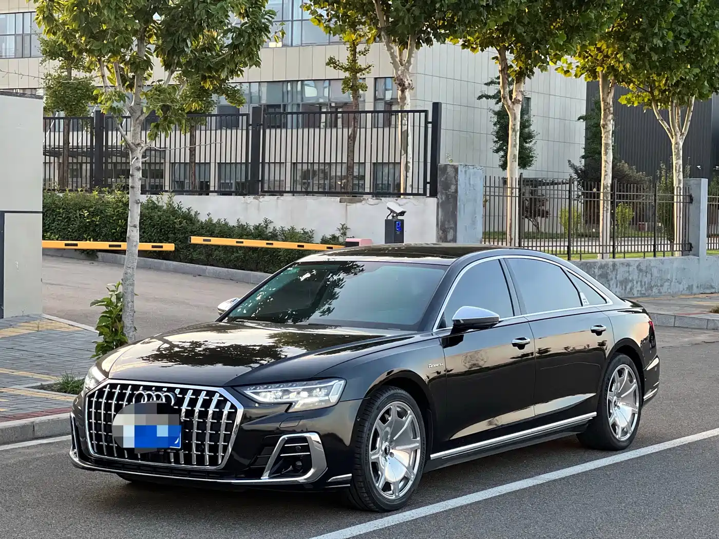 Audi A8