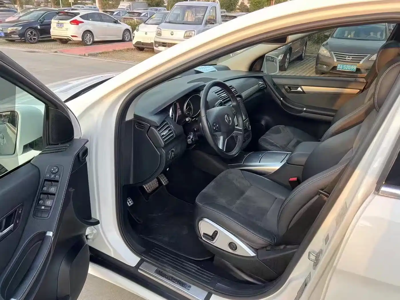 Mercedes-Benz R-Class 2014 R 320 4MATIC Luxury фото 6