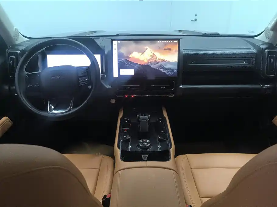 Haval Meng Long NEV 2023 Hi4 102 Explorer Edition фото 12