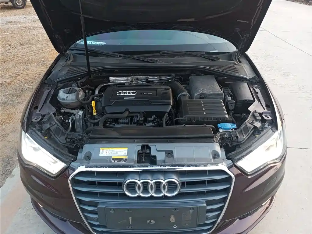 Audi A3 2015 Limousine 40 TFSI Automatic Comfort фото 10