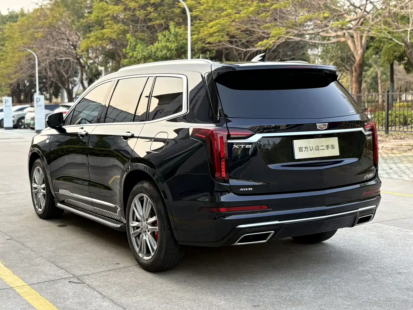 CADILLAC XT6