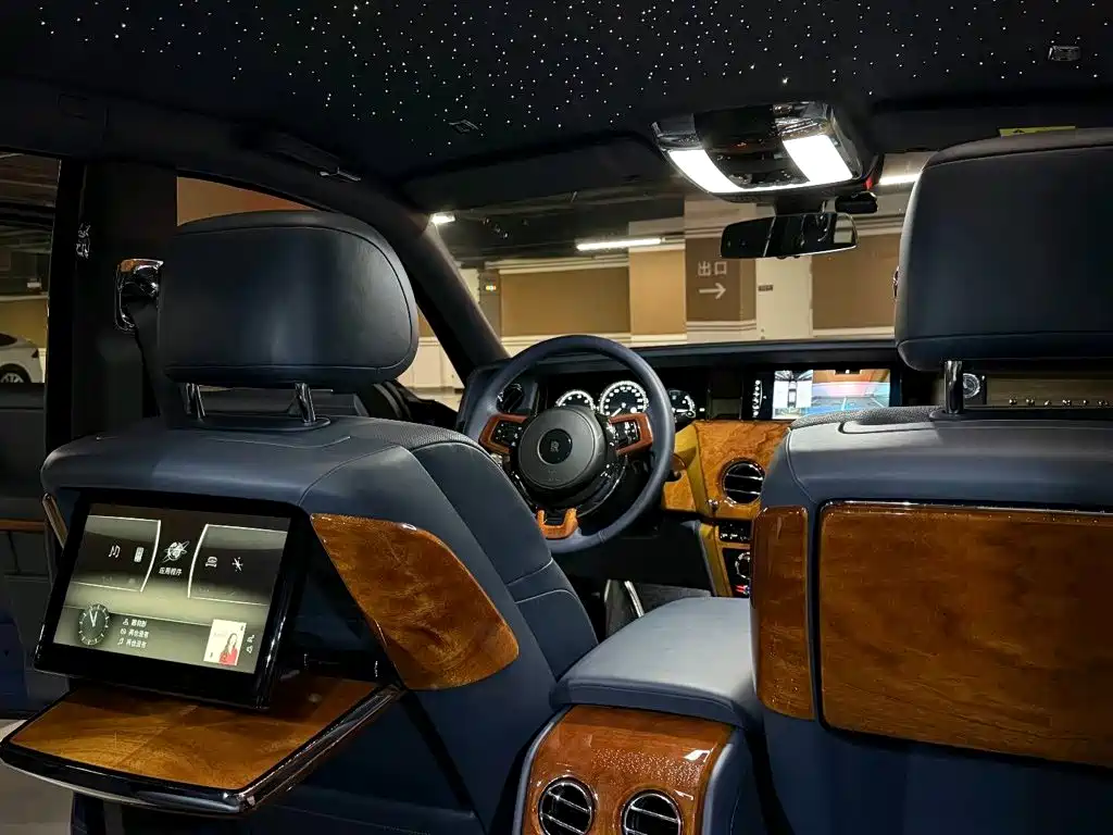 Rolls-Royce Phantom 2020 2018 6.7T Long Wheelbase Version