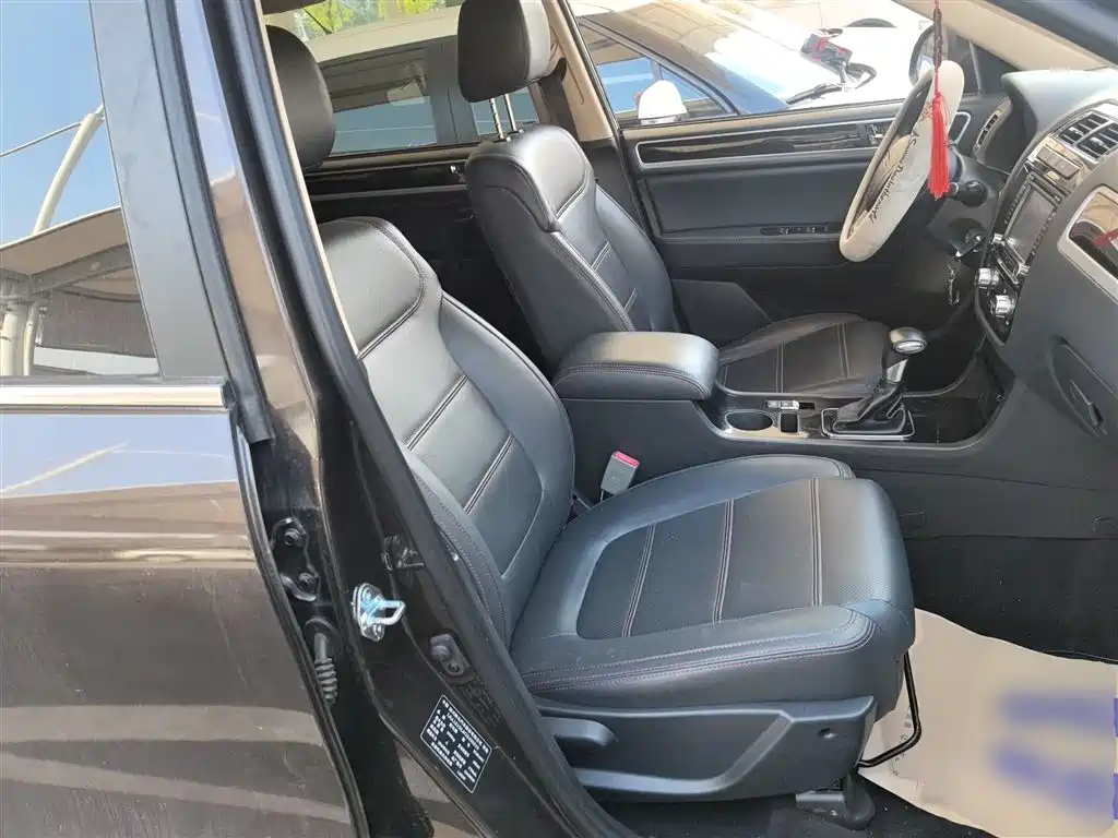 Yema Auto Yema T70 2019 2016 1.8T CVT Elegance