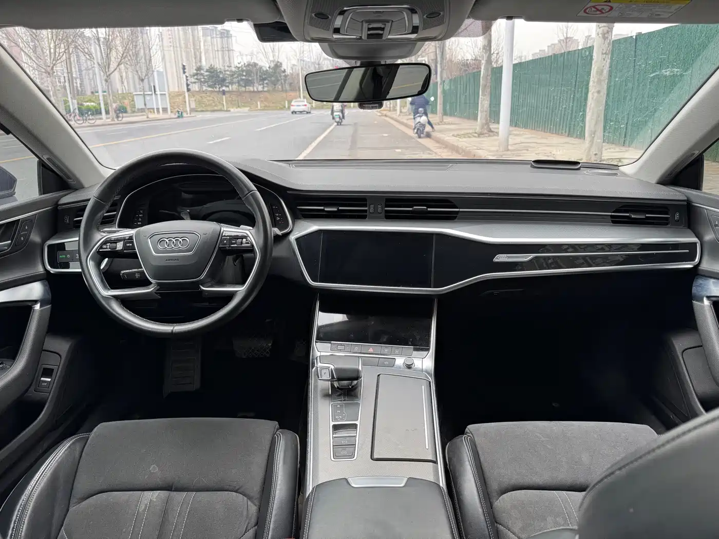 Audi A7L 2024 45TFSI S-line Dream Edition Crystal Package фото 5