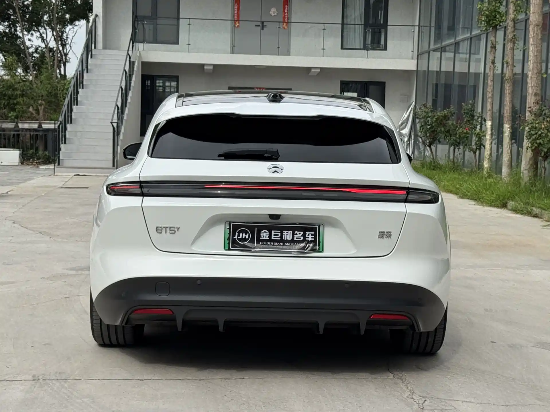 Фото 21 - NIO ET5T
