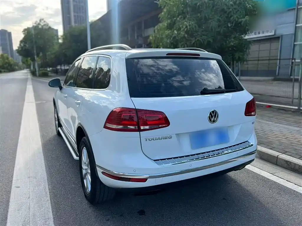 Volkswagen Touareg 2017 3.0TSI Explorer Edition фото 25