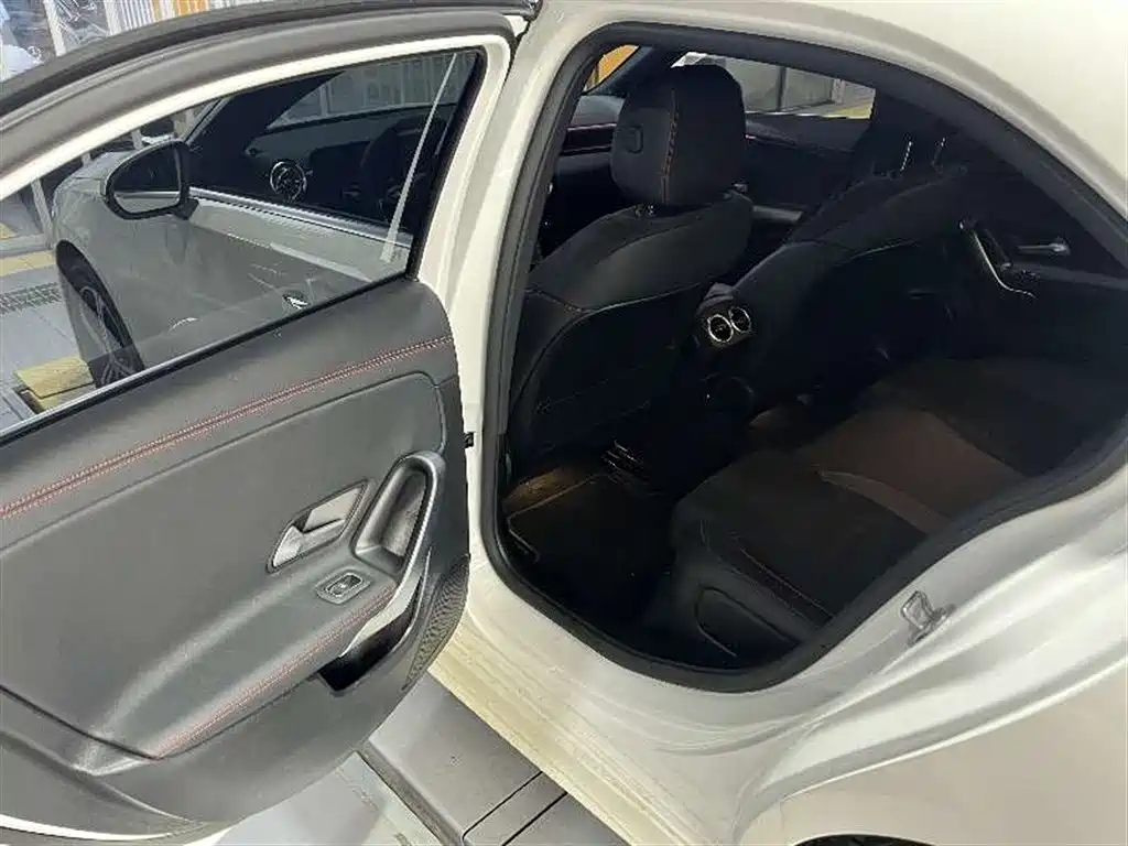 MERCEDES-BENZ CLASS A