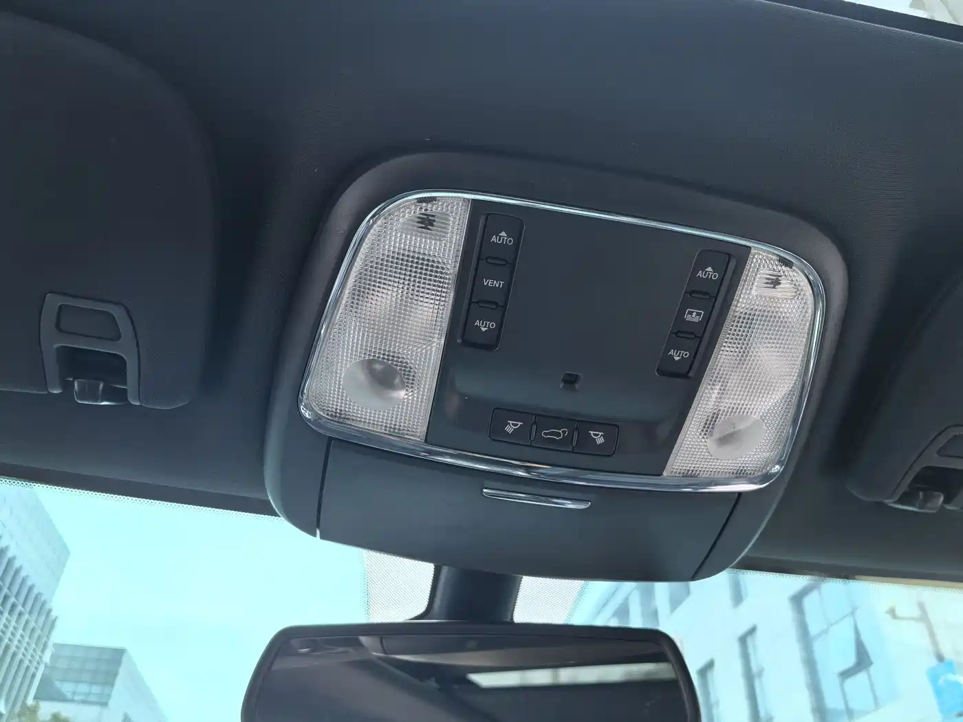 Фото 21 - Jeep Grand Cherokee (Import)
