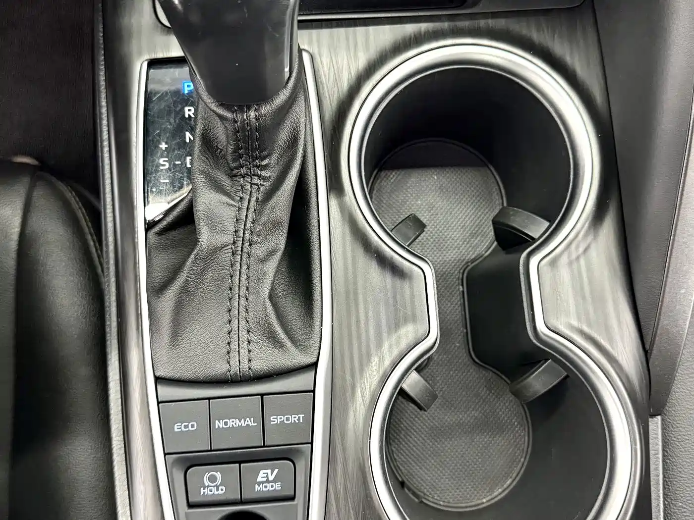 Toyota Camry 2022 2021 Hybrid 2.5HG Luxury Edition