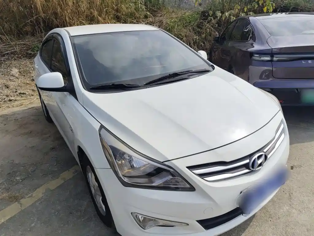 Hyundai Verna 2014 1.4L Automatic Smart GLS фото 22