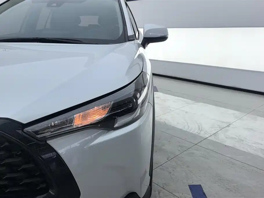 Toyota Corolla Cross 2022 2.0L Pioneer Edition фото 5