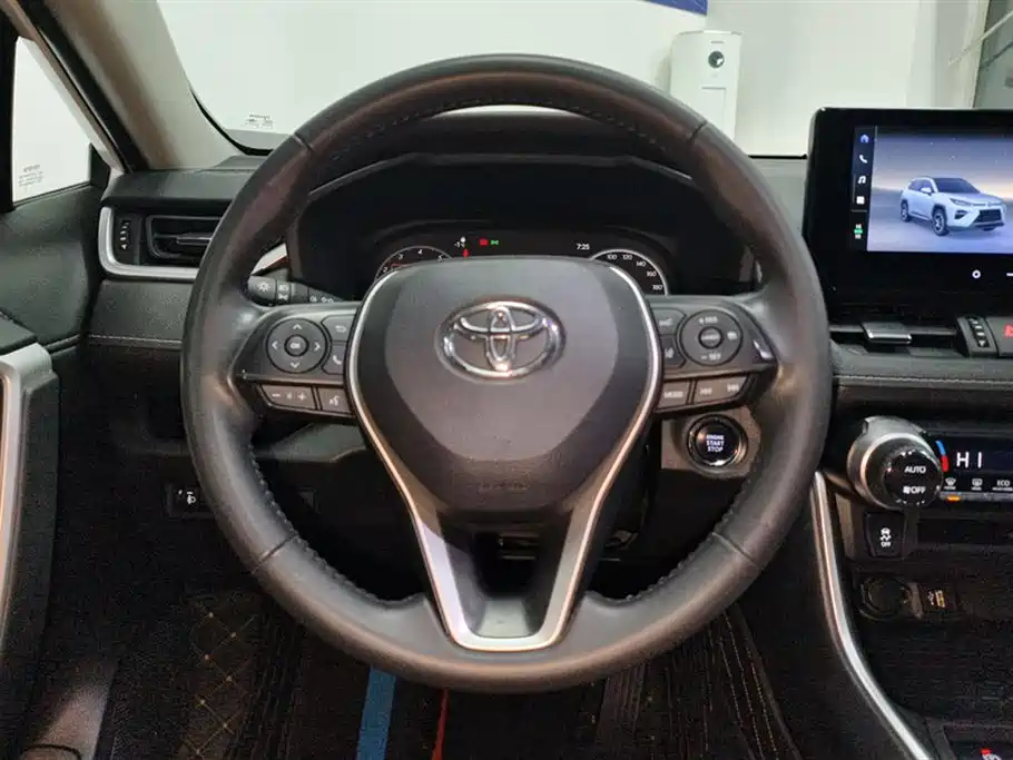 Toyota Wildlander 2023 2.0L CVT FWD Luxury PLUS фото 15