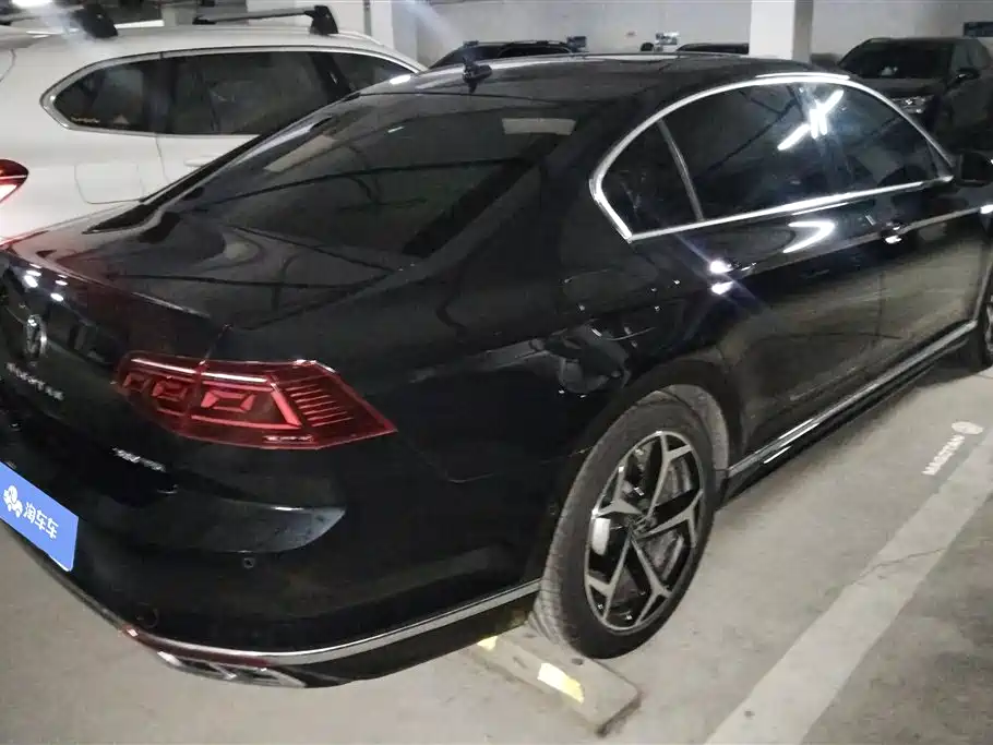 Volkswagen Magotan 2023 Model 2 Million Commemorative Edition 380TSI DSG Flagship фото 3