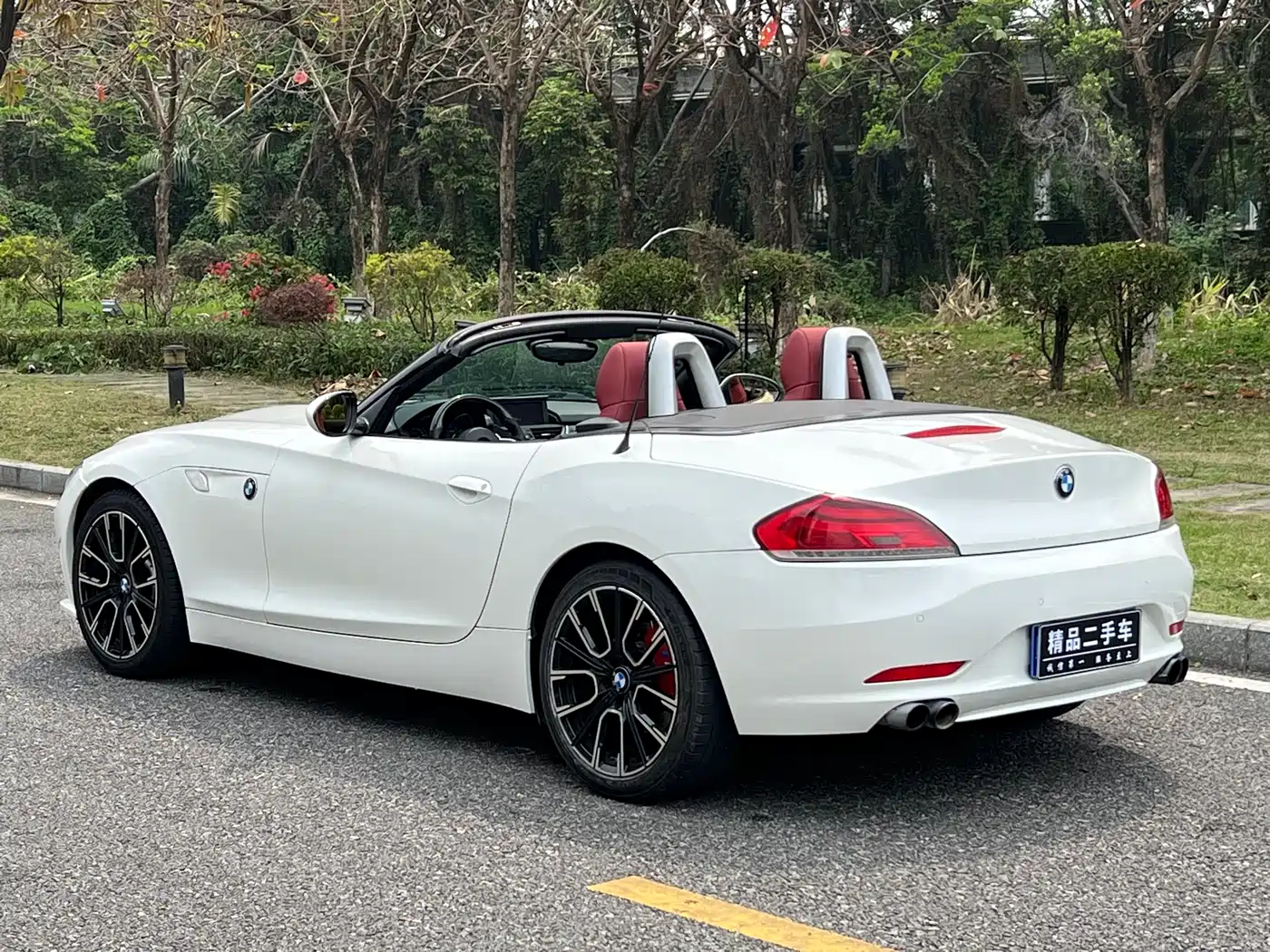 BMW Z4 2012 sDrive28i Leading фото 16