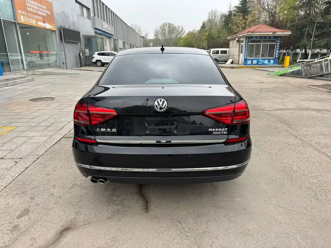 Volkswagen Passat 2016 280TSI DSG Honor Edition фото 12