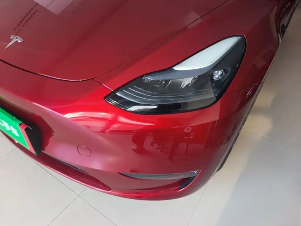 Photo 24 - Tesla Model Y