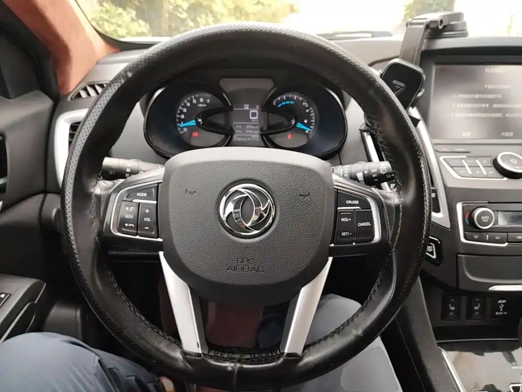 Dongfeng Aeolus Dongfeng Fengshen AX7 2016 2015 2.3L Automatic Premium