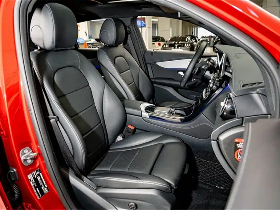 Mercedes-Benz GLC Coupe 2020 GLC 260 4MATIC Coupe SUV фото 21