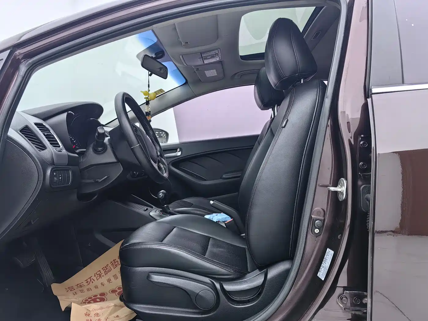 Kia K3S 2014 1.6L Automatic GLS фото 4