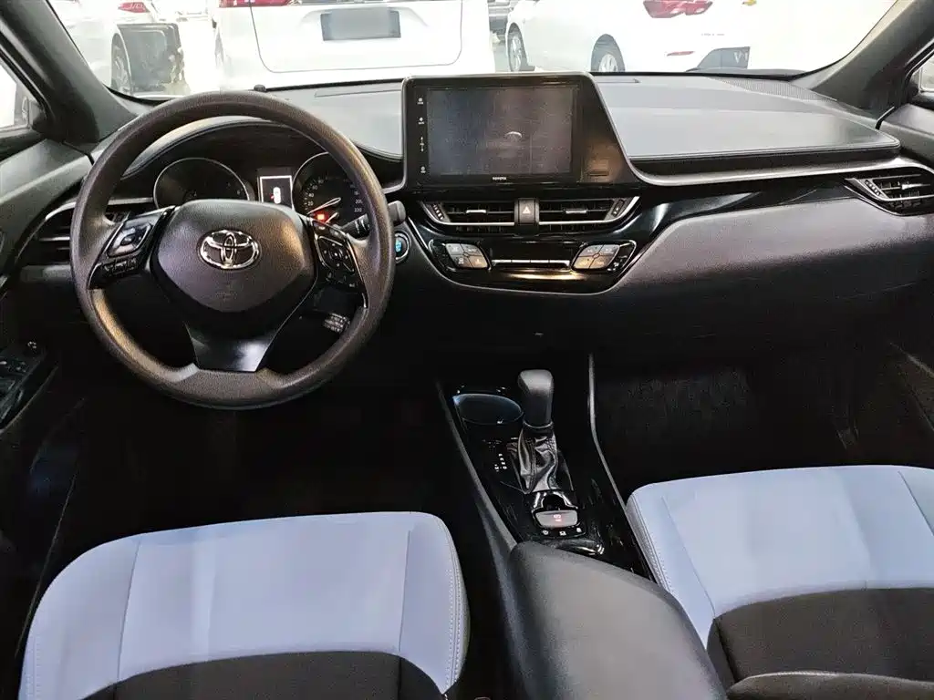 Toyota IZOA 2020 2.0L Yi Xiang CARE фото 10