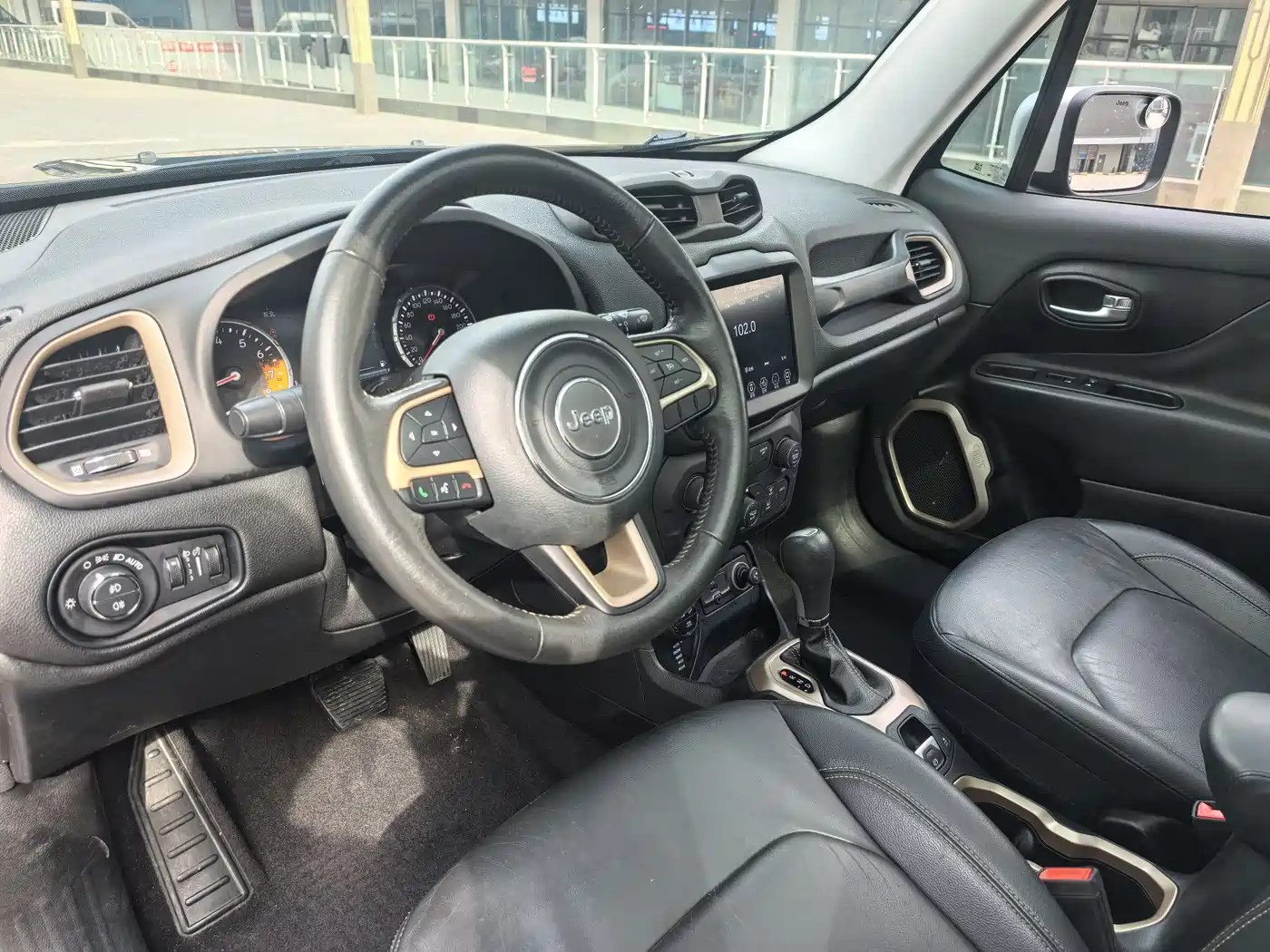 Jeep Renegade 2019 2018 Connected Large Screen Edition 180TS Automatic AWD All-round