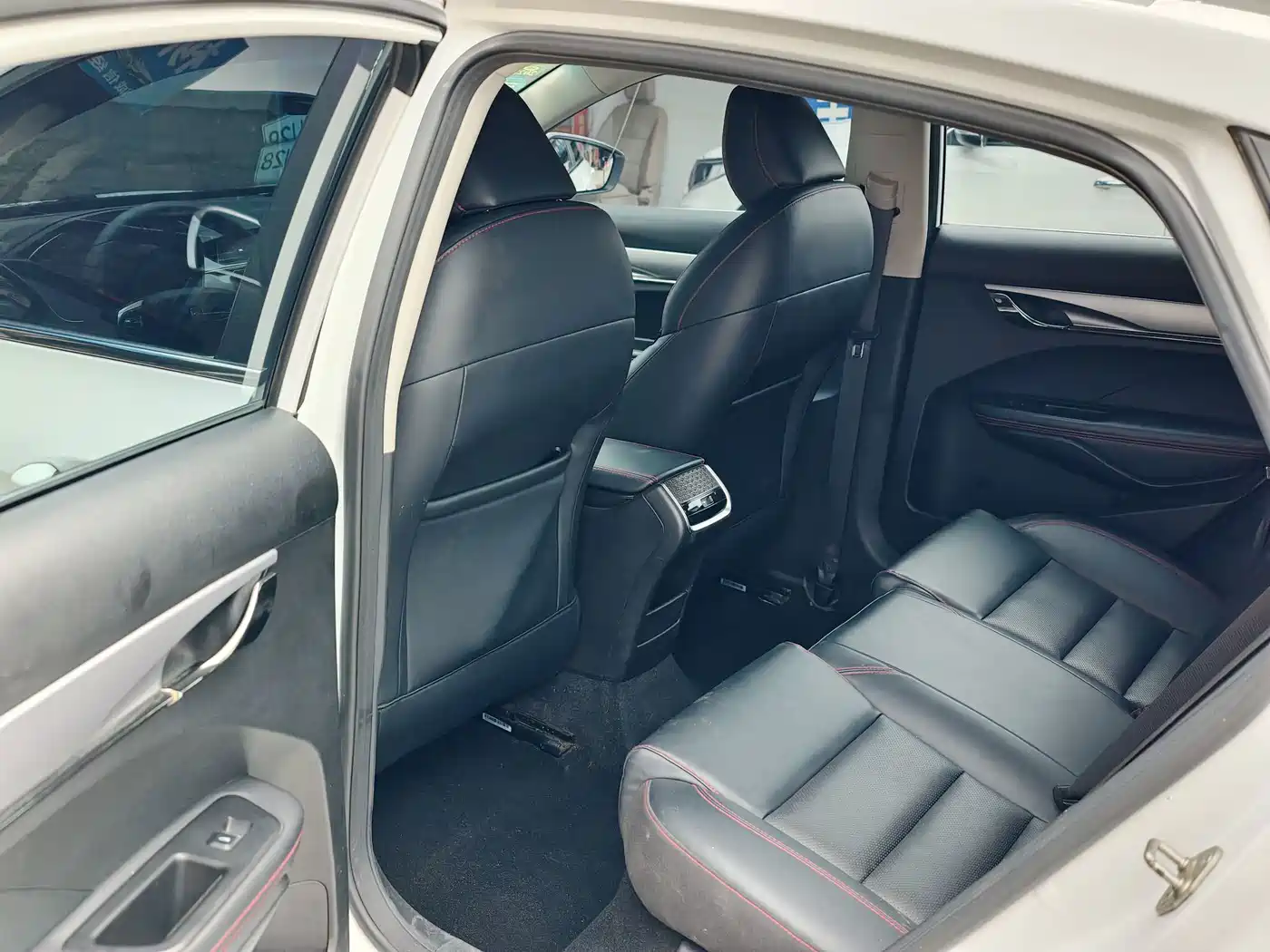 Photo 8 - Geely Binrui