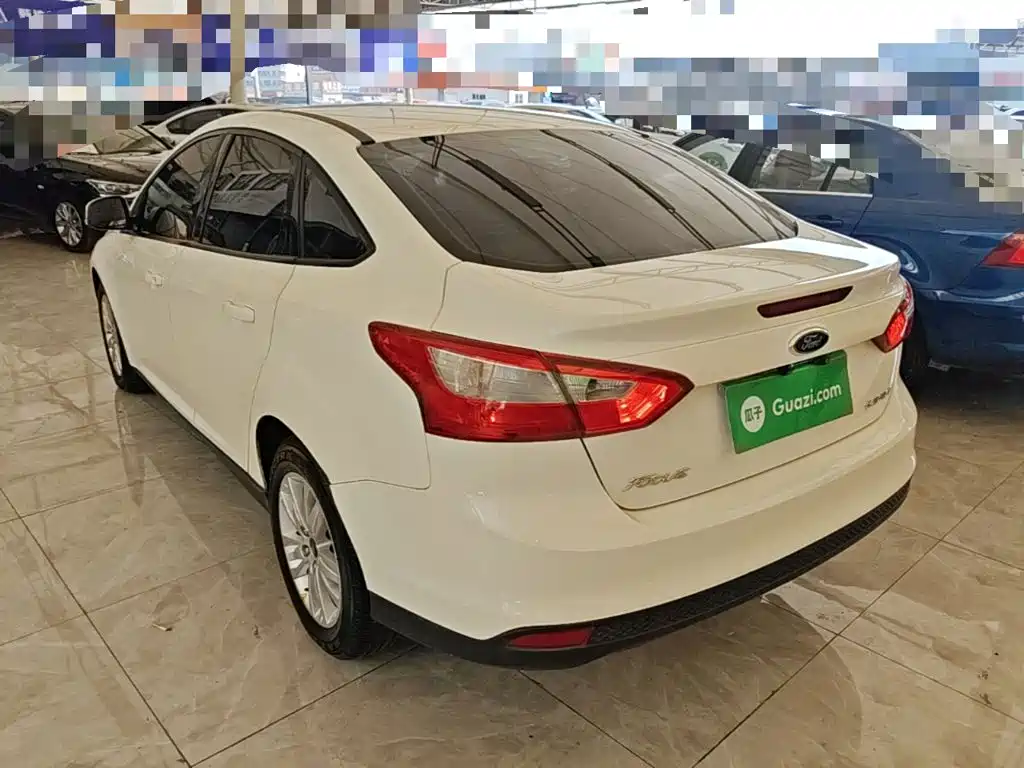 Фото 5 - Ford Focus
