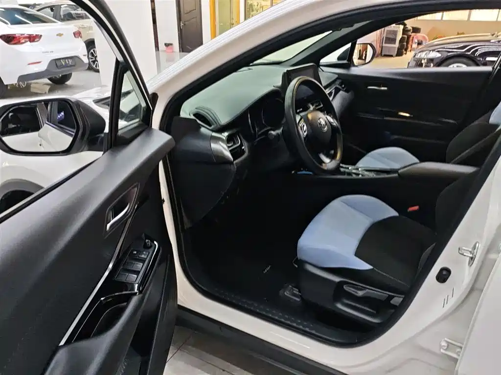 Toyota IZOA 2020 2.0L Yi Xiang CARE фото 16