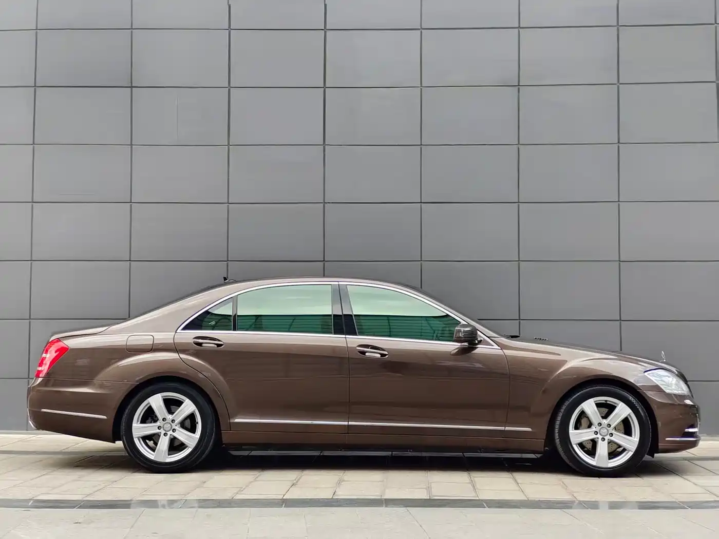 Mercedes-Benz S-Class 2010 S 350 L Luxury фото 4