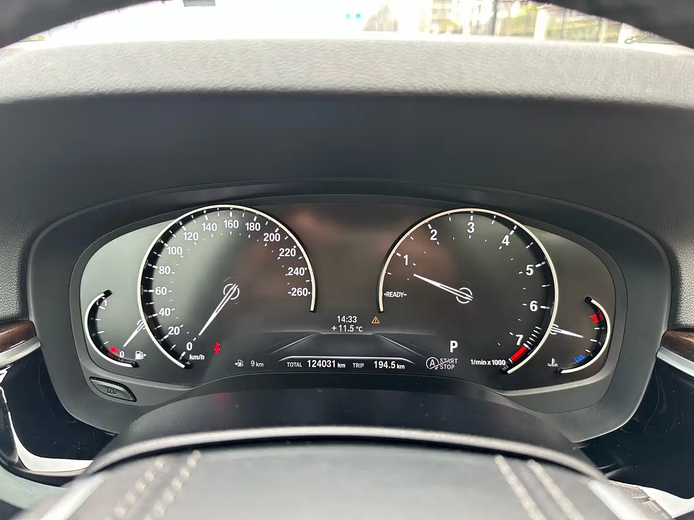 BMW 5 Series 2018 528Li Launch Special Edition фото 18