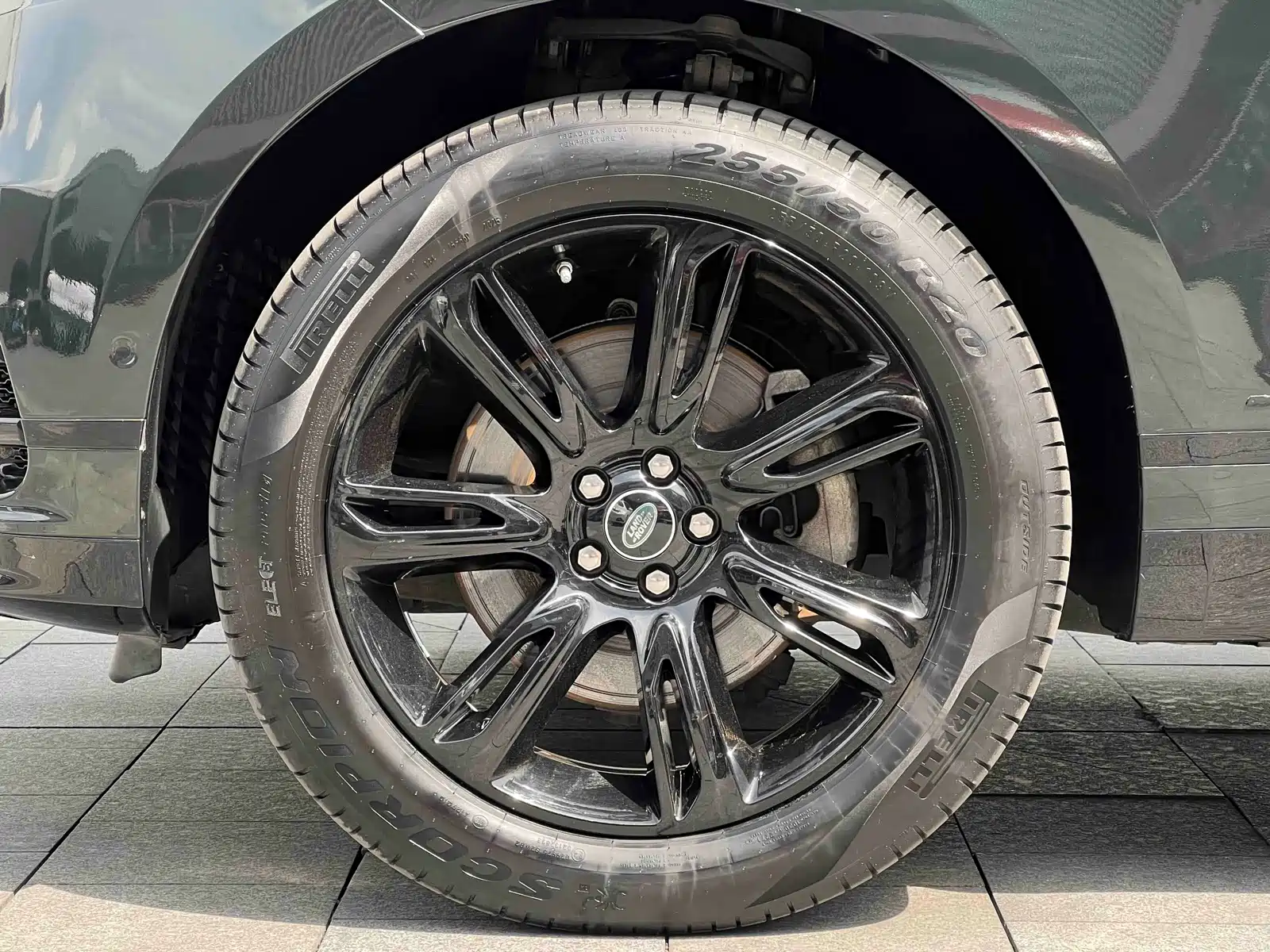 Фото 4 - Land Rover Range Rover Velar