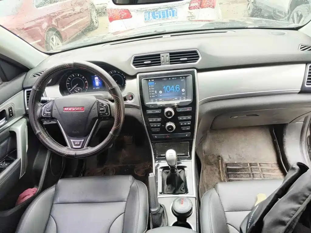 Фото 11 - Haval H2