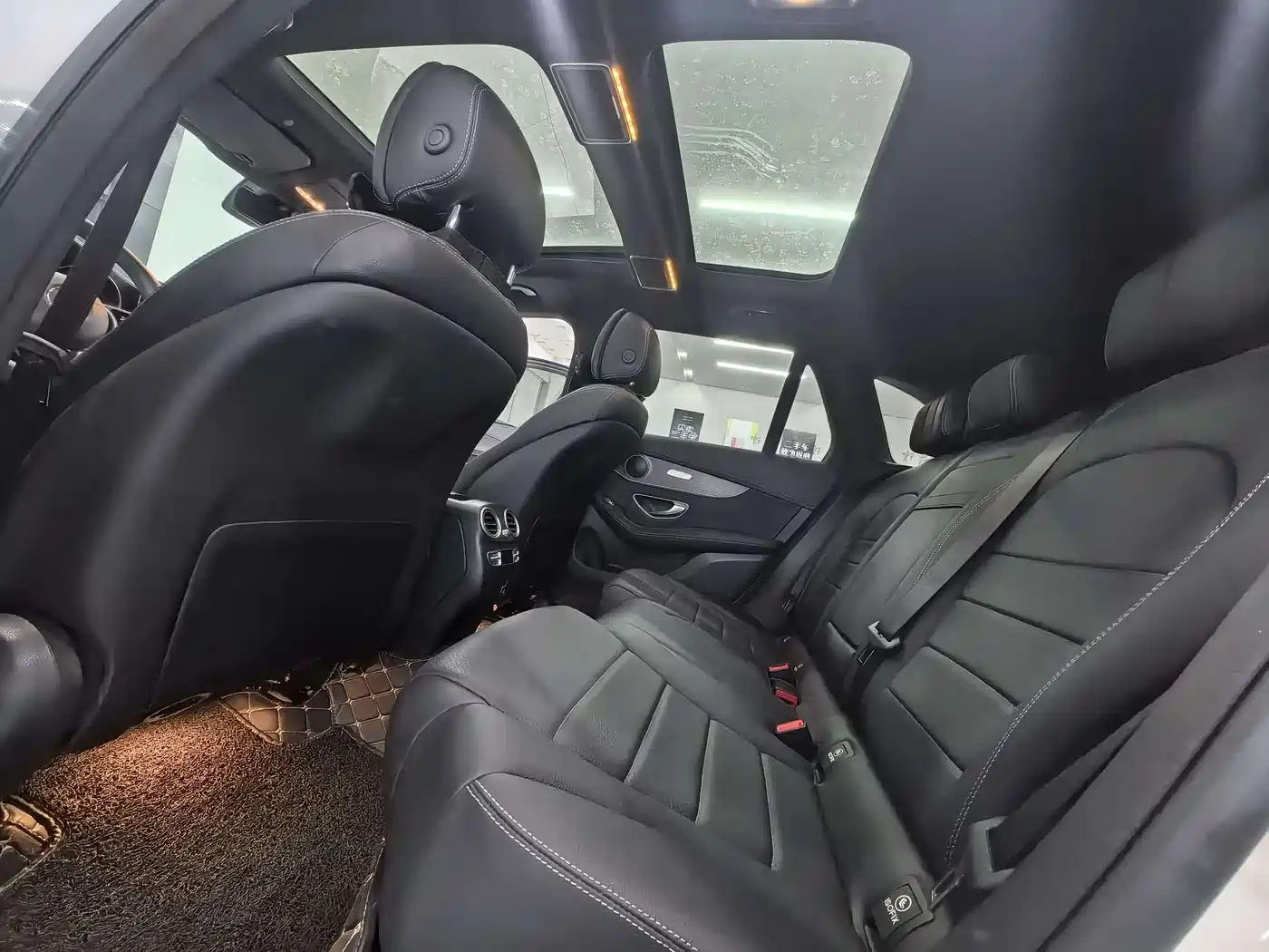 Mercedes-Benz GLC 2022 Model GLC 260 L 4MATIC Luxury Edition фото 14