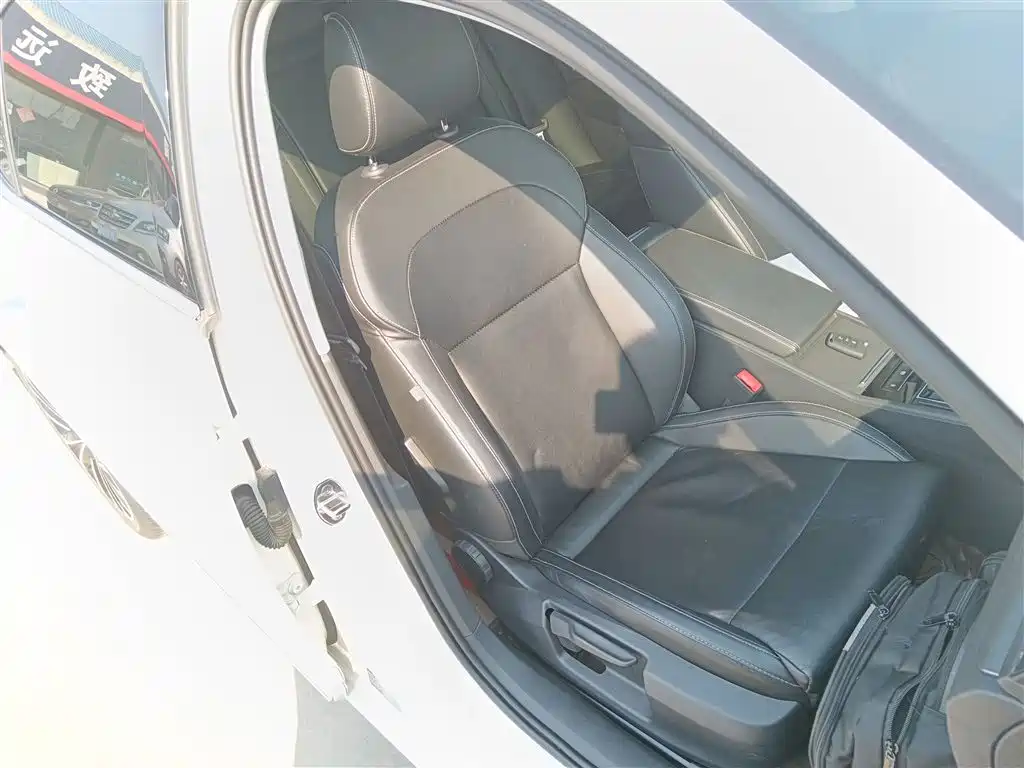 Škoda Superb 2018 TSI330 DSG Comfort Version China VI фото 17