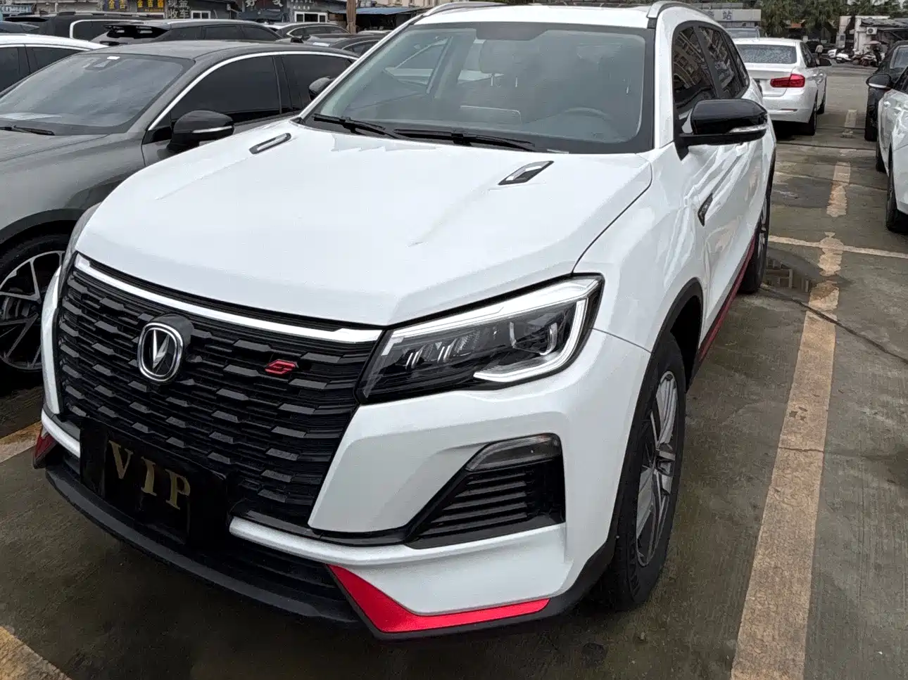 CHANGAN CS75